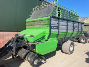 Deutz-fahr opraapwagen